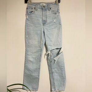 Abercrombie & Fitch Light Blue Ripped The 90’s Straight Ultra High Rise 00s